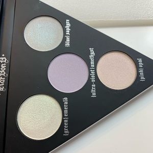Kat Von D highlighter palette